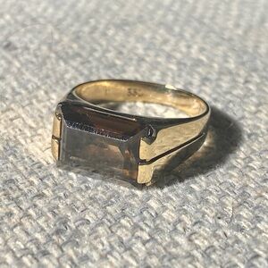 Smoky Quartz Baguette stone 8k Gold ring, size 4.75